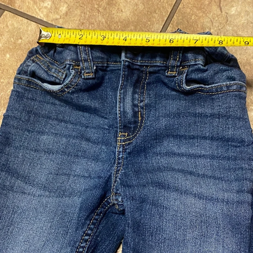 OshKosh B'gosh Classic Blue Size 5R/5A Denim Jeans